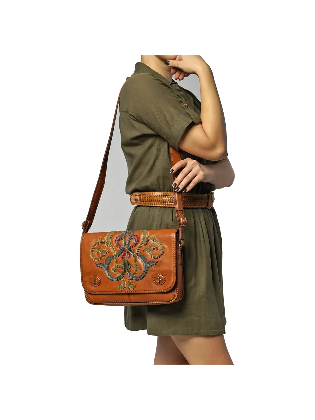 GÖN Yaz crossbody bag in tan leather