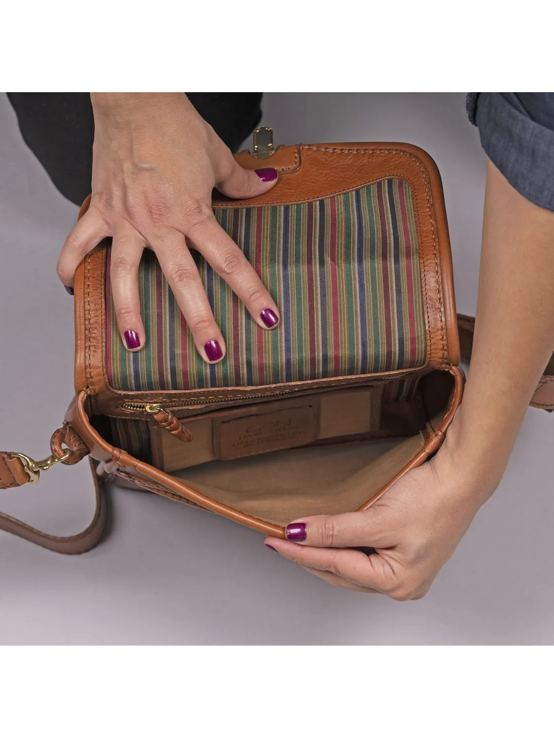 GÖN Handmade Haye Satchel in Tan — view 3