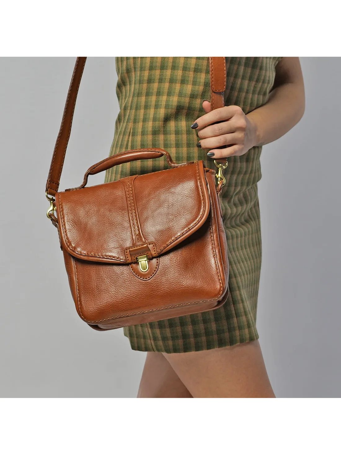 GÖN Handmade Haye Satchel in Tan — view 5