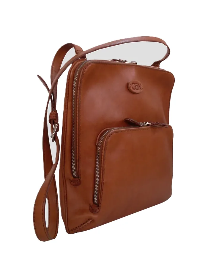 GÖN Ove crossbody bag in tan leather