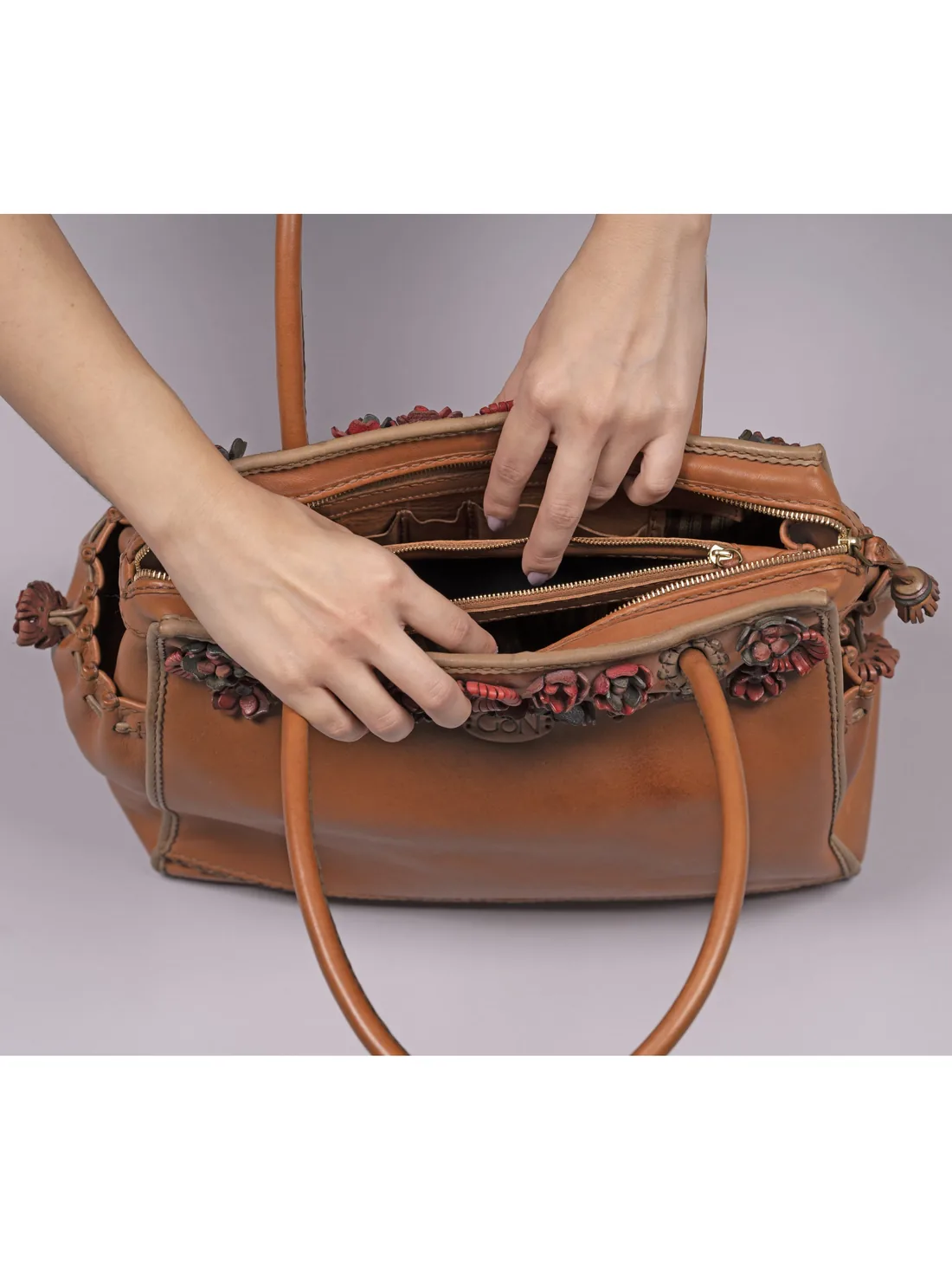 GÖN Handmade Lase Shoulder Bag in Tan — view 2